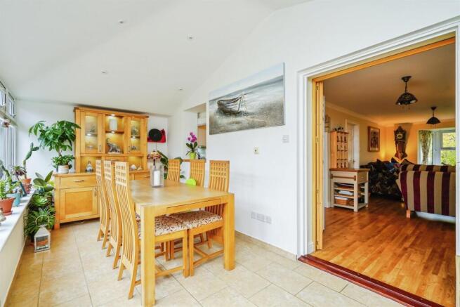 Oakfield Road, CARTERTON photo 4