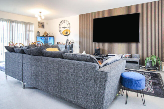 Lounge 2