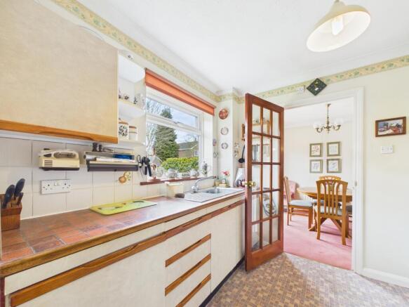 CAM04018G0-PR0490-STILL013