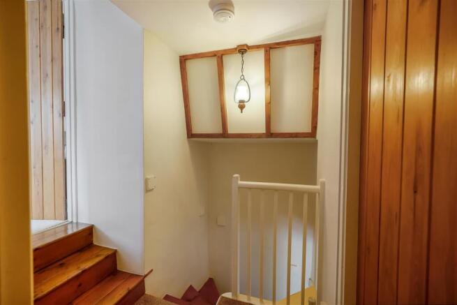2 bed Terraced for sale Image 8