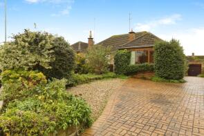 18, Pecked Lane, Bishops Cleeve, Cheltenham GL52 8JQ