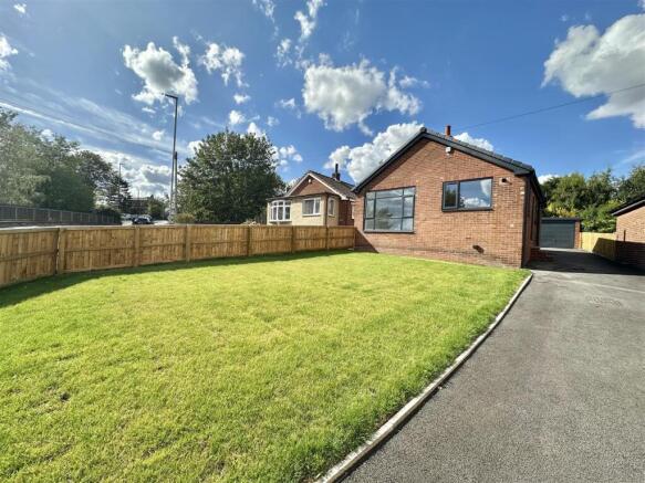 2 bed Detached Bungalow for sale in liversedge