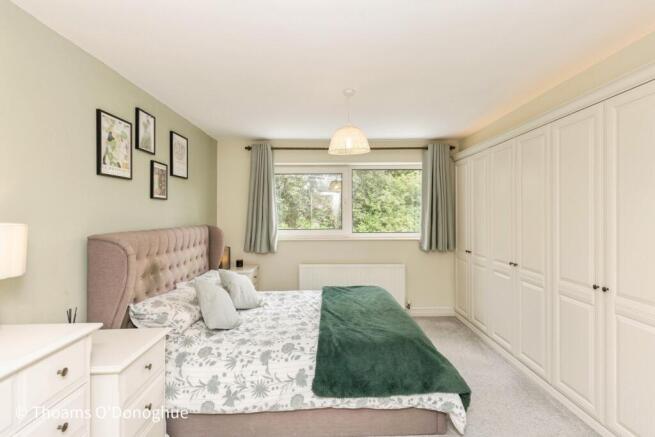 4 bed Detached for sale Image 11