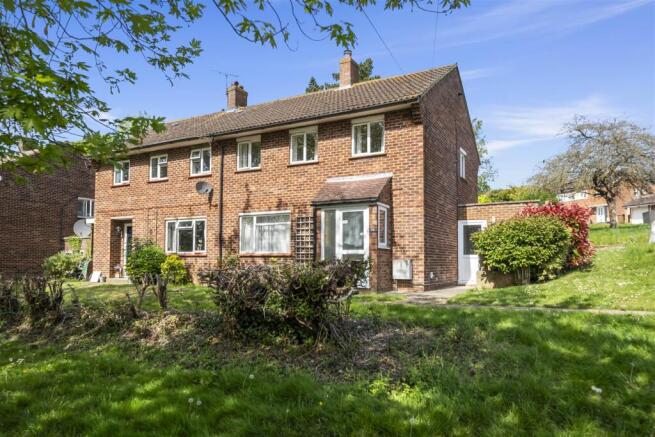 3-bed semi-detached on Bushy Hill Drive, Guildford, £500,000
