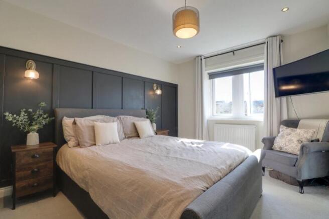 4 bed Detached for sale Image 10