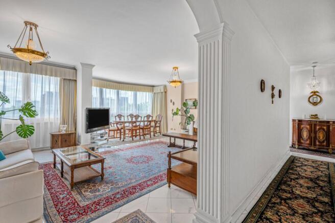 Reception-Hallway