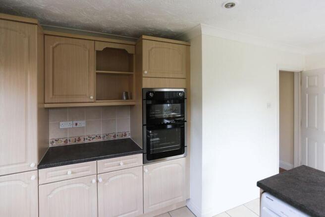 Kitchen/breakf...