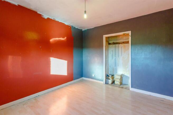 8448172-interior13.jpg