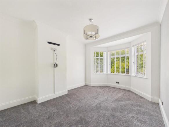 3 bed Terraced for sale Image 7