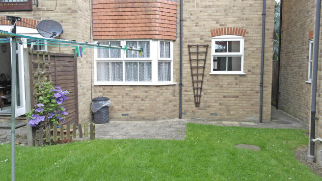 Photo 10