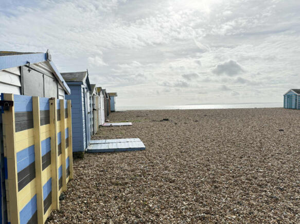 Seafront photo 5