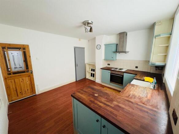 Fitted Dining Kitchen: