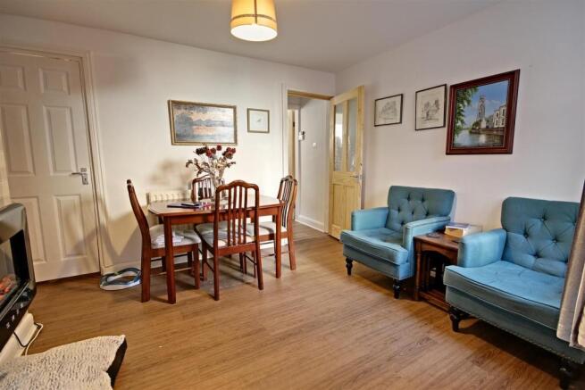 Sitting/Dining Room