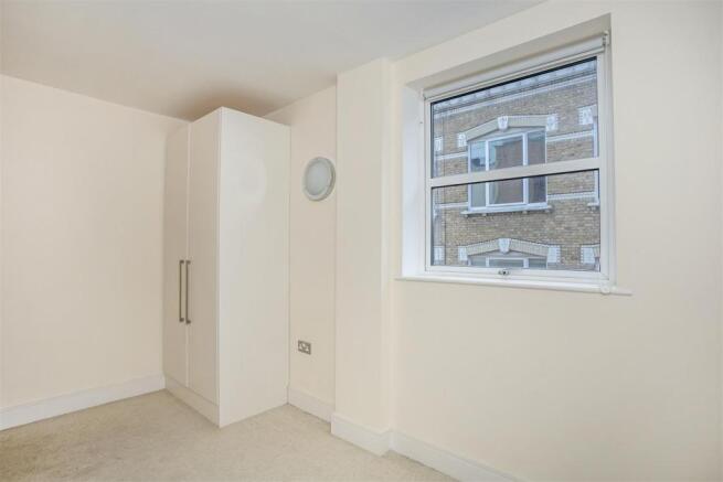 4, 18 Hatton Wall fp