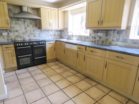 Kitchen A.JPG