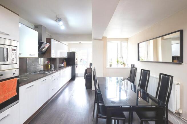 Kitchen/Dining Room