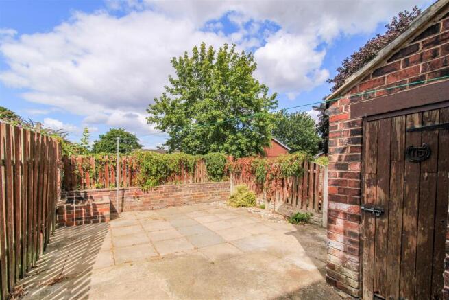 3 bed Terraced for sale Image 10