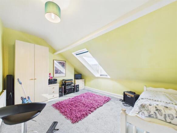 4 bed Terraced for sale Image 9