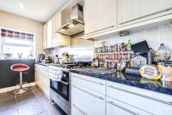 3 bed Terraced for sale Image 8