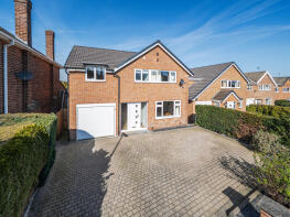 7, Chevet Grove, Wakefield WF2 6JB