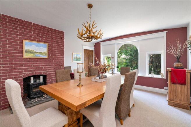 6 bed Detached for sale Image 6