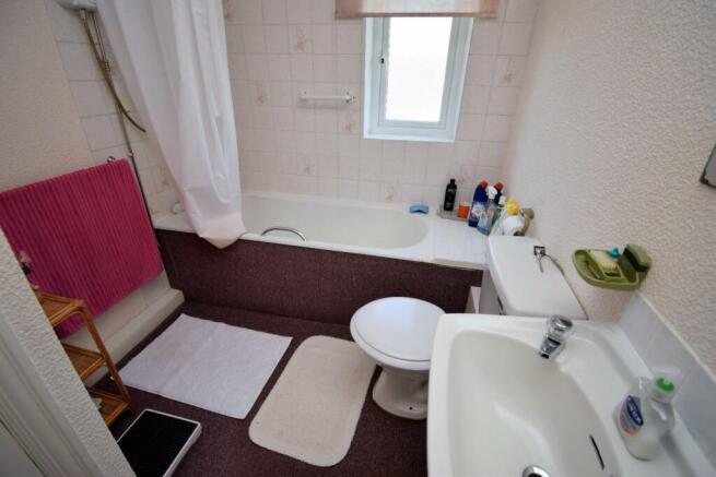Bathroom.jpg