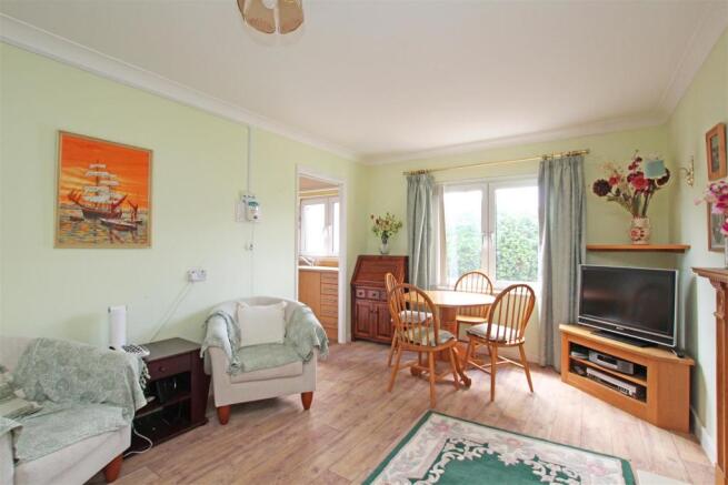 45TM - Sitting room 3.jpg
