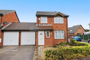 104, Elgar Drive, Shefford SG17 5RA