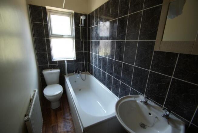 6 bed Terraced to rent Image 7