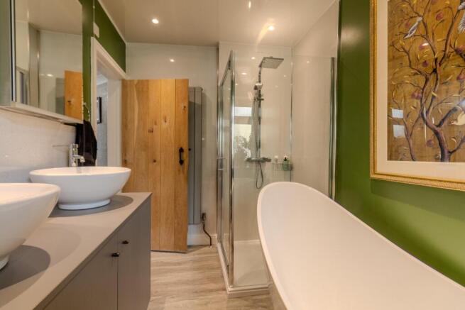 3 bed Semi-Detached for sale Image 10