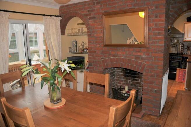 Dining Room (alt)