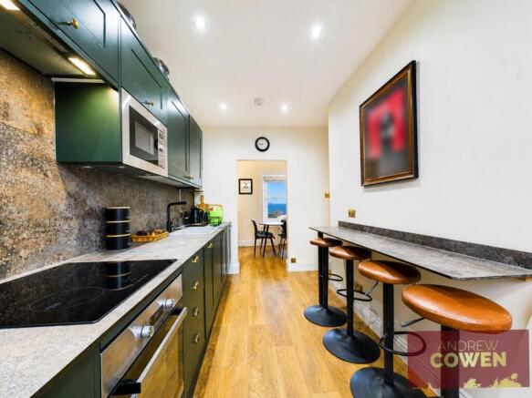 2 bed Apartment for sale Image 6