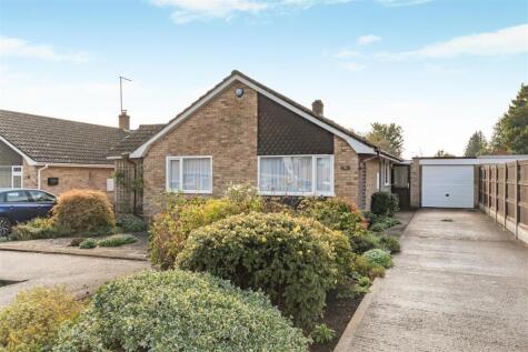 Newton Close, Huntley