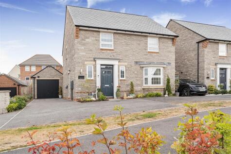 Fitzgilbert Close, Okehampton