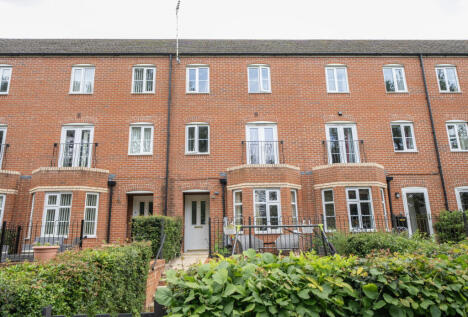 Melrose Walk, Tewkesbury, Gloucestershire, GL20
