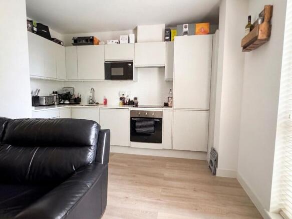 Kitchen/ Living Room
