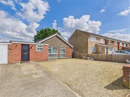 23, Colleen Close, Dereham NR19 1NL