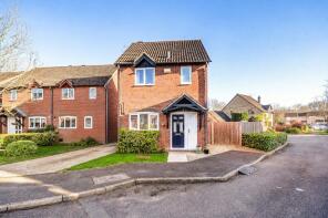 31, Renown Way, Basingstoke RG24 8XD