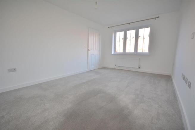 Lounge #.JPG