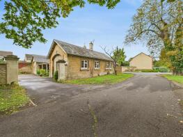 10, Pew Hill Cottages, Pew Hill, Chippenham SN15 1DN