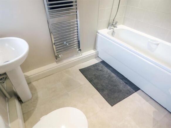Bathroom.JPG