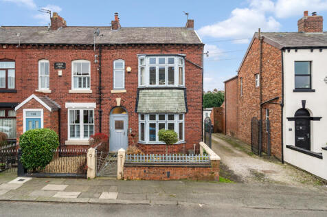 Moston Lane East, Manchester, M40