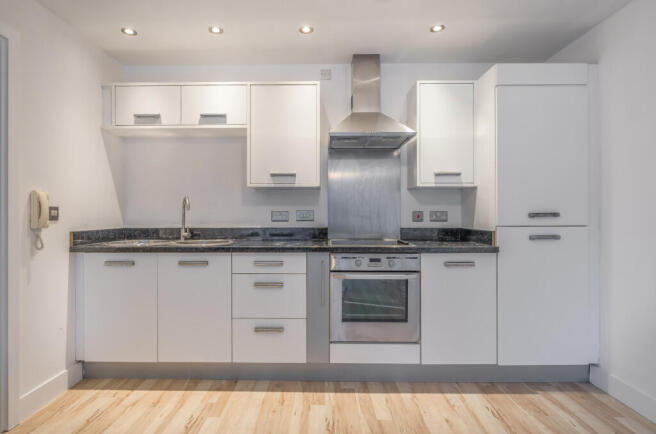 1363531-6-68e78f0...