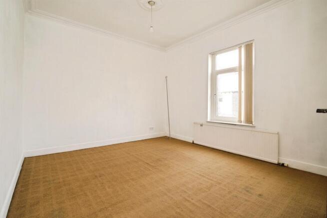 2 bed Terraced for sale Image 8