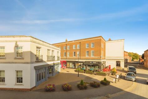 Hampden Square, Aylesbury