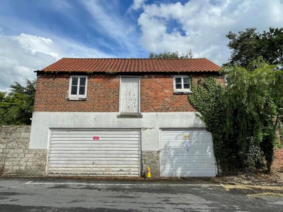 5 bed Cottage for sale Image 10