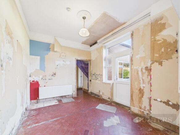 7 bed Link Detached House for sale Image 11