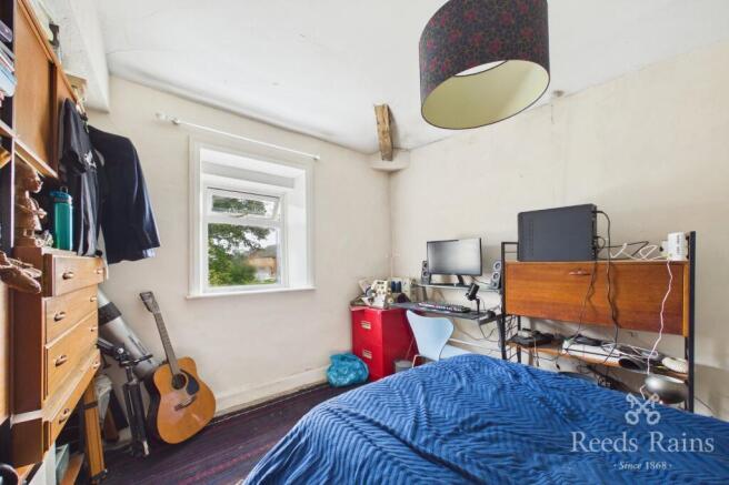 2 bed Semi-Detached for sale Image 8