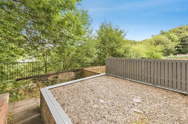 Studio for sale Image 11