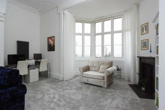 2 bed Apartment for sale Image 8